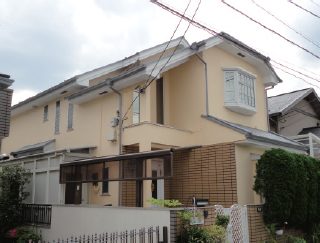 塗り替えで、新築の輝きが再び・・・