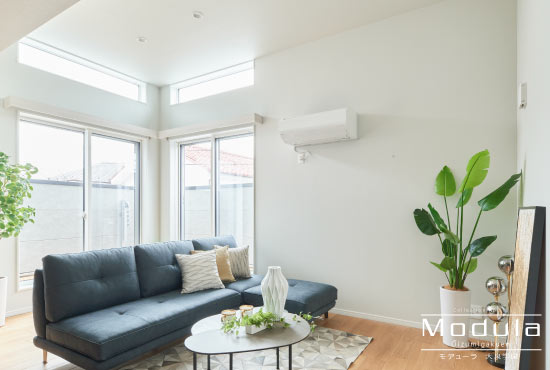 天井高3.2mのリビング