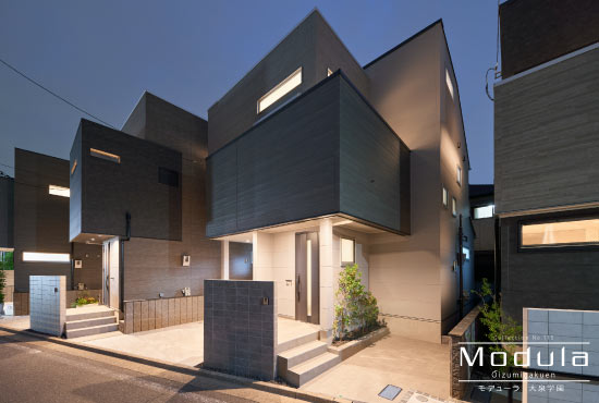 練馬区東大泉3丁目 新築分譲住宅｜外観写真(C号棟・夜)